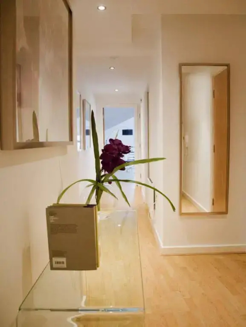 nightspace: Regent House Apartments