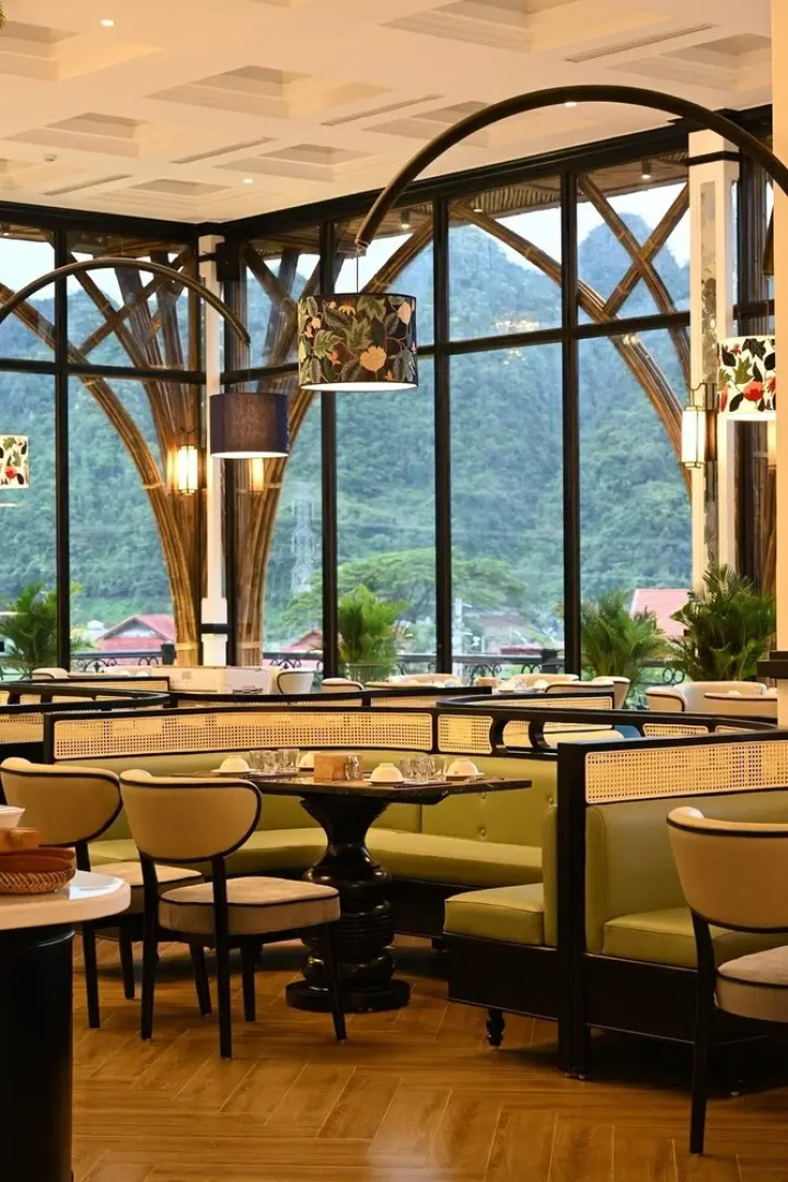 Phoenix Moc Chau Hotel