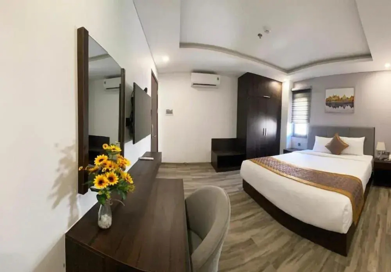 SWEDEN Hotel and Apartment