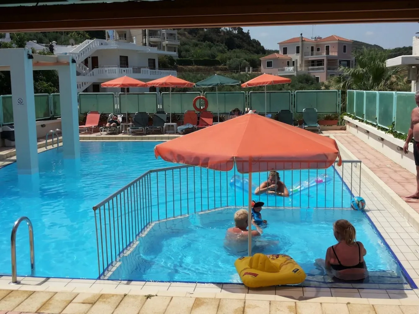 Mythos Platanias Apartments