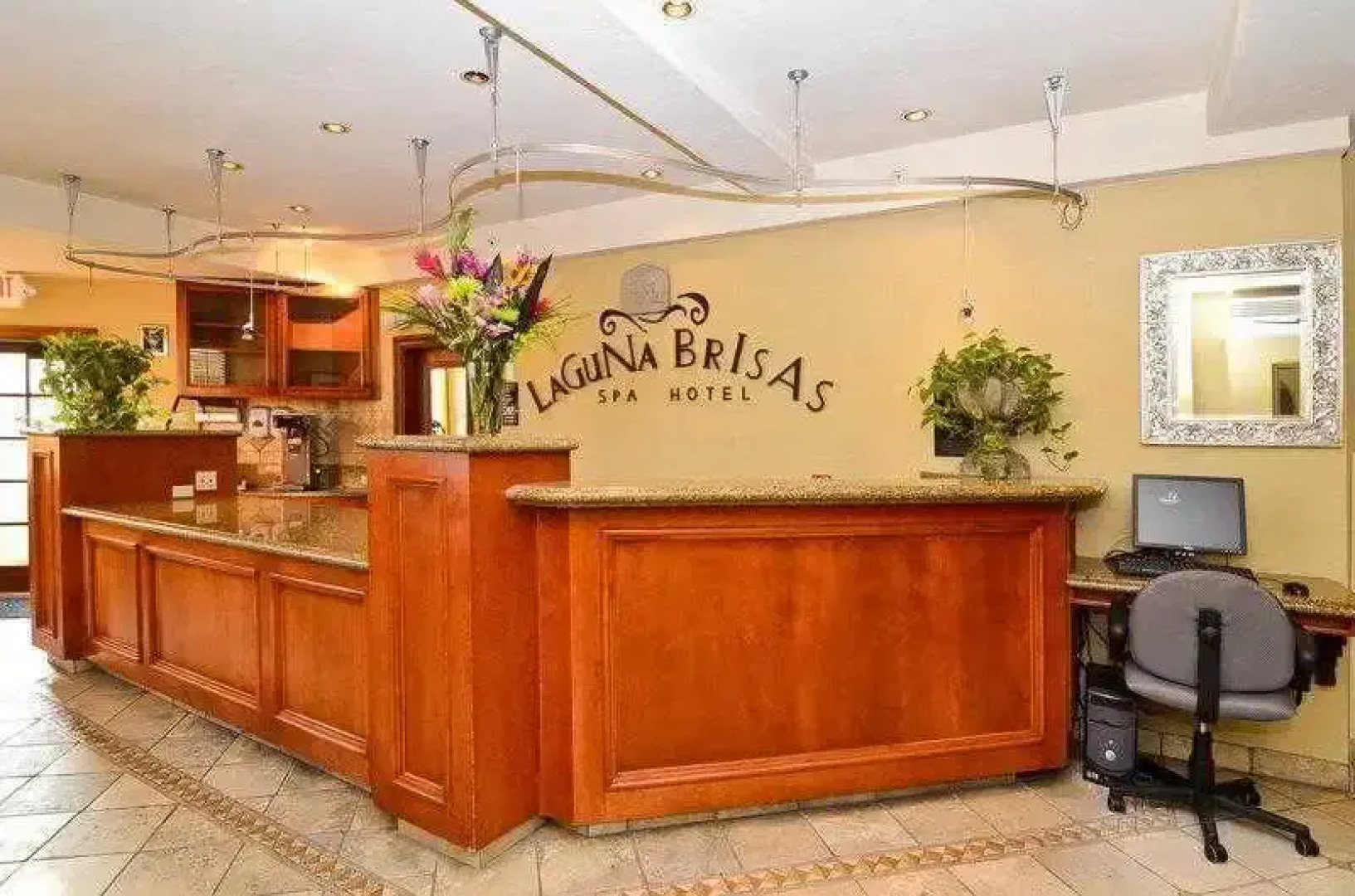 Best Western Plus Laguna Brisas Spa Hotel