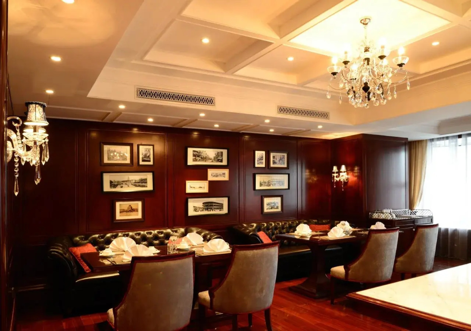 The Bund Riverside Hotel