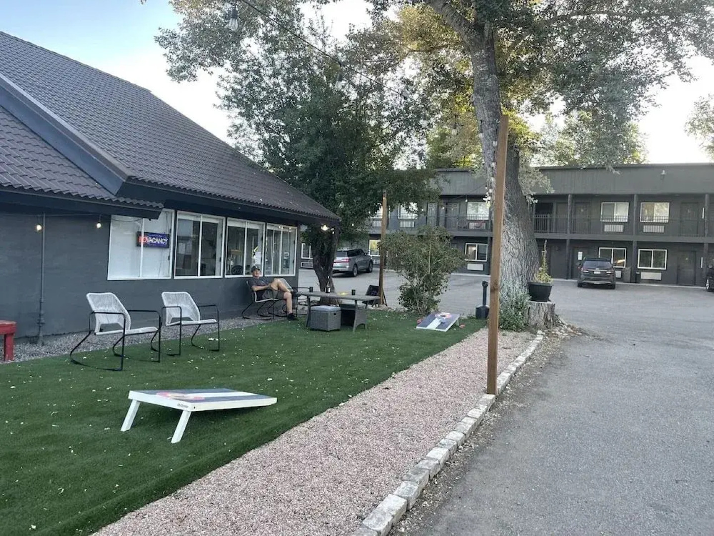 Trailhead Cabins & Lodging