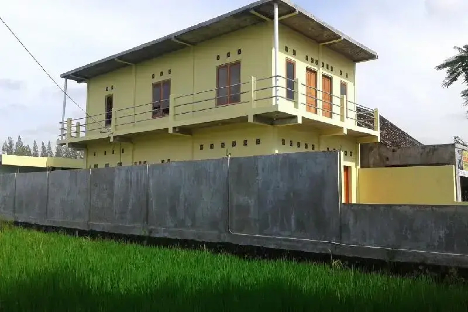 Rumah Singgah Peziarah Ganjuran by ZUZU