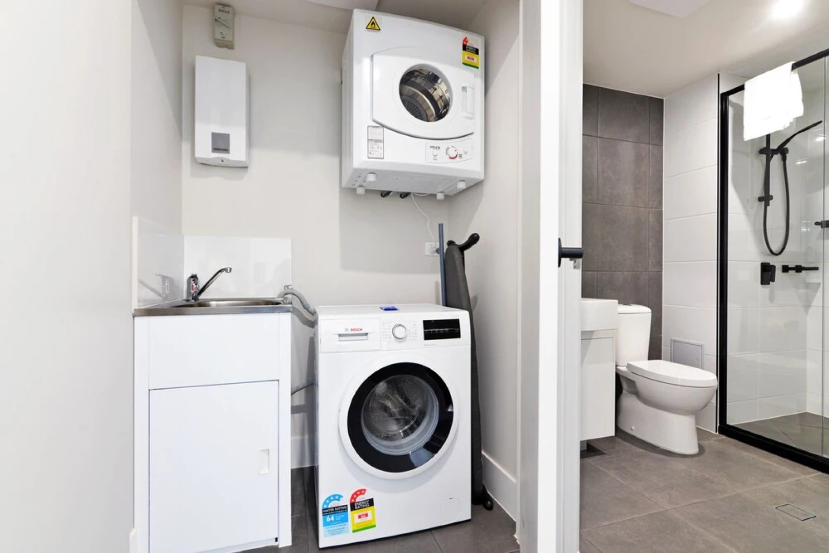 Hedge Apartments by CLLIX