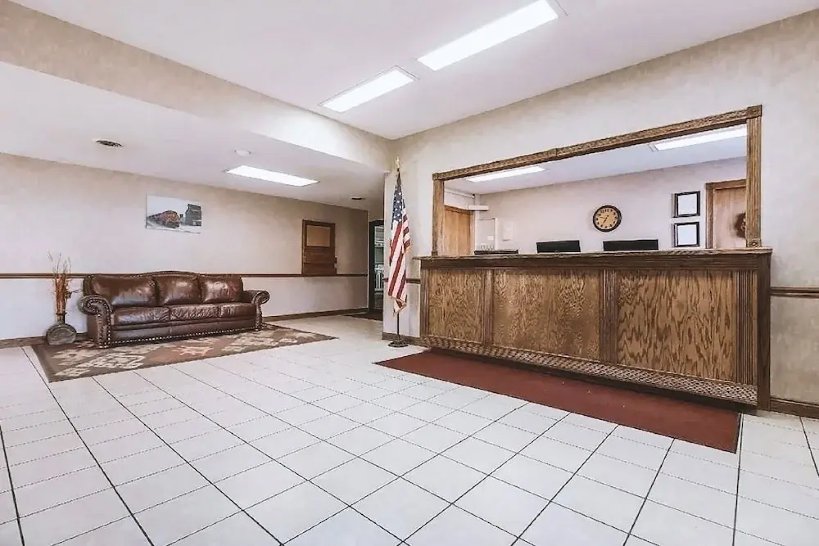 Sky Palace Inn & Suites McCook