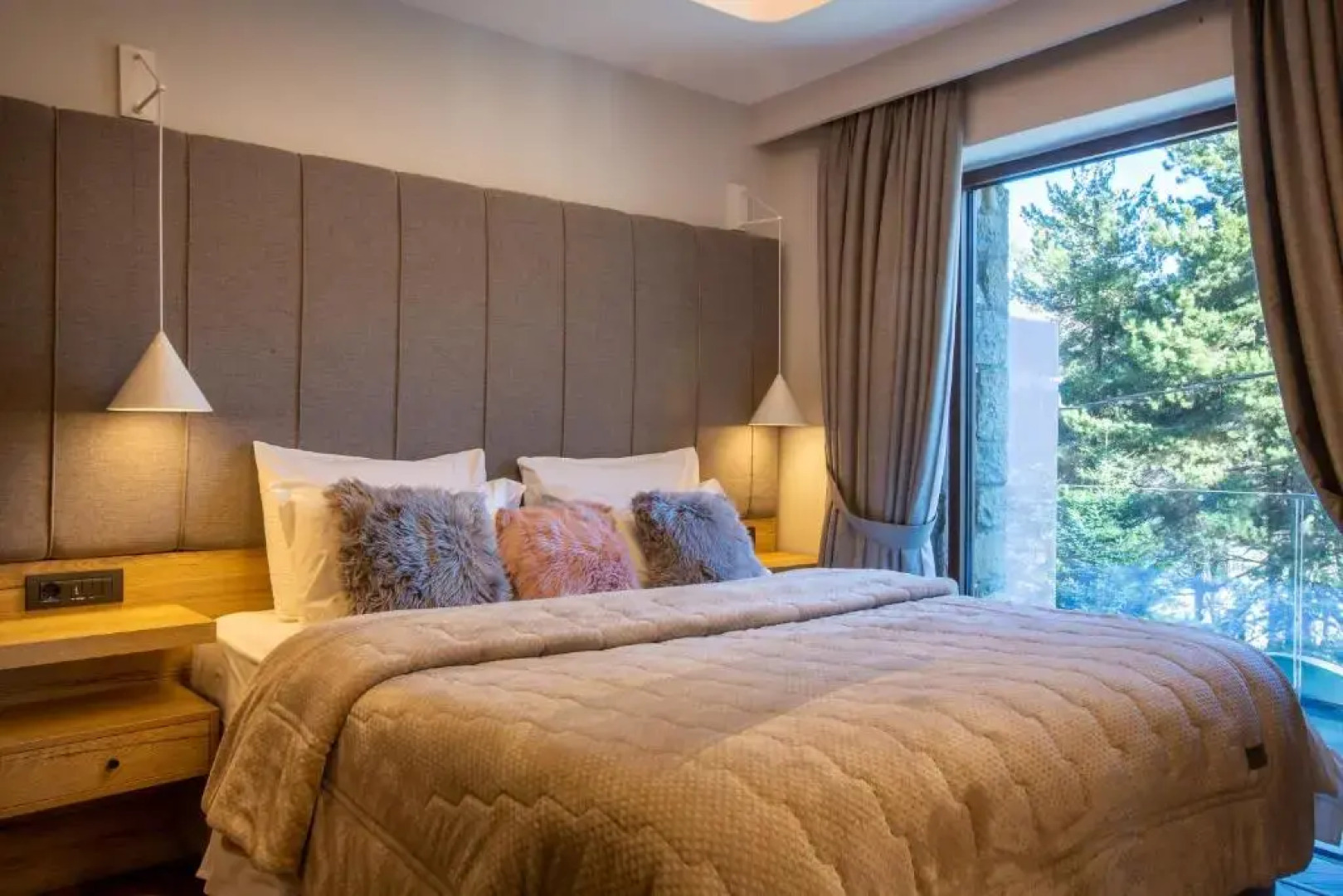 Adryades luxury apartments