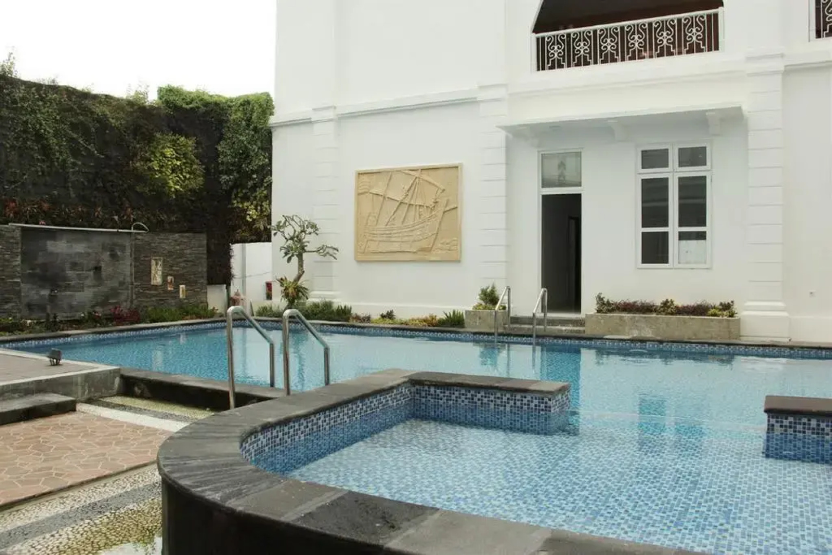 Royal Darmo Malioboro Hotel