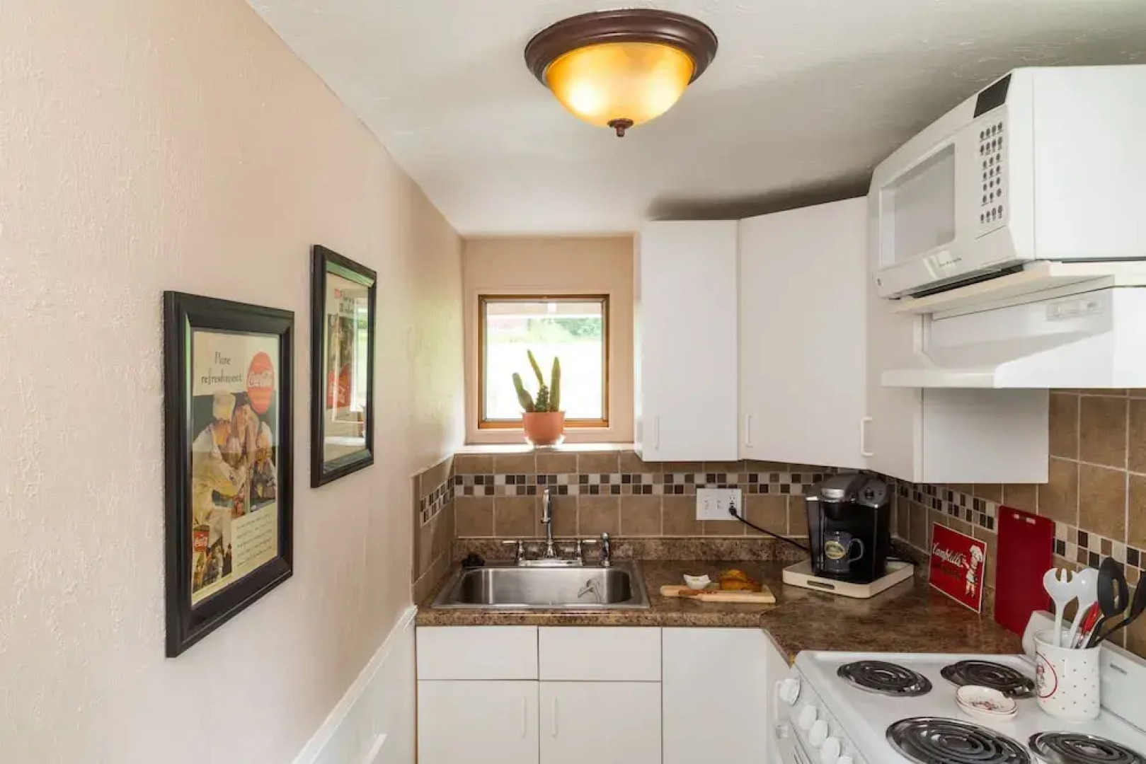 Lake House at Ferry Point