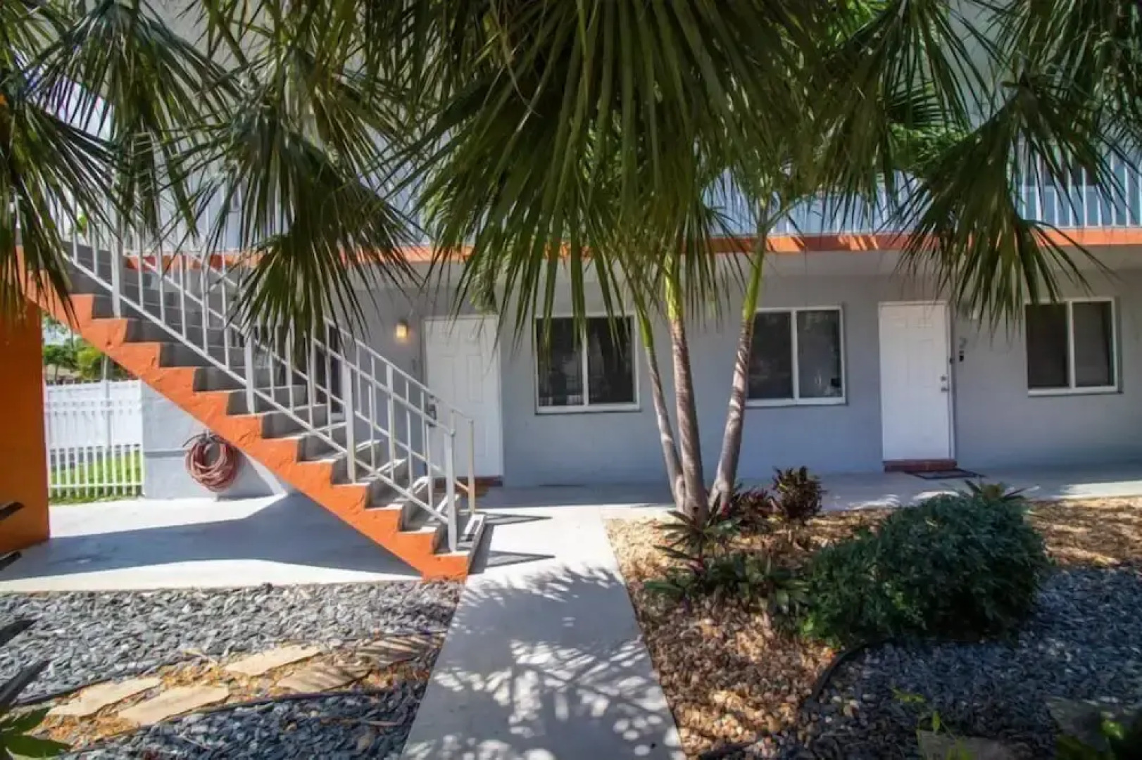 Brief Homes - The Victor 1 Bedroom Apartment #5