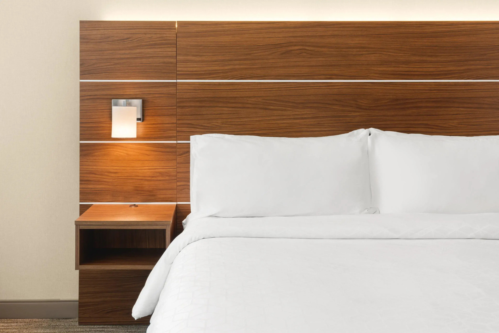 Holiday Inn Express & Suites Suisun City by IHG