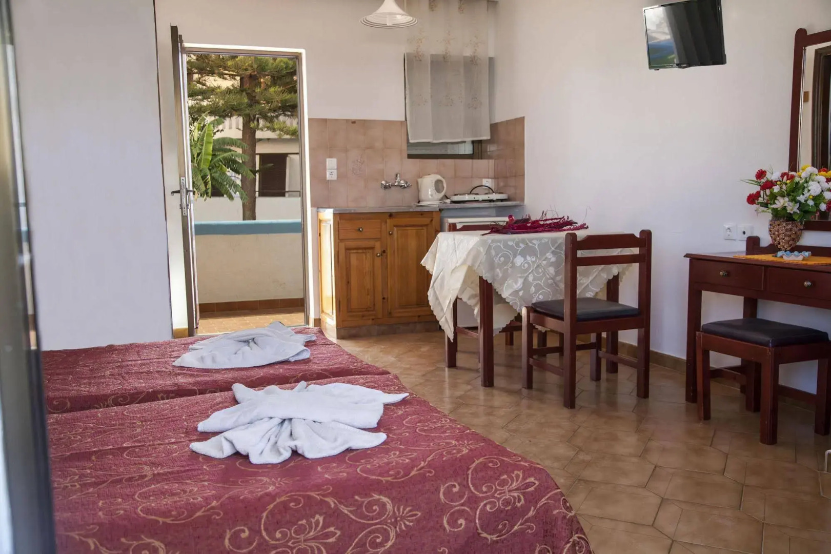 Yiannis Apartments