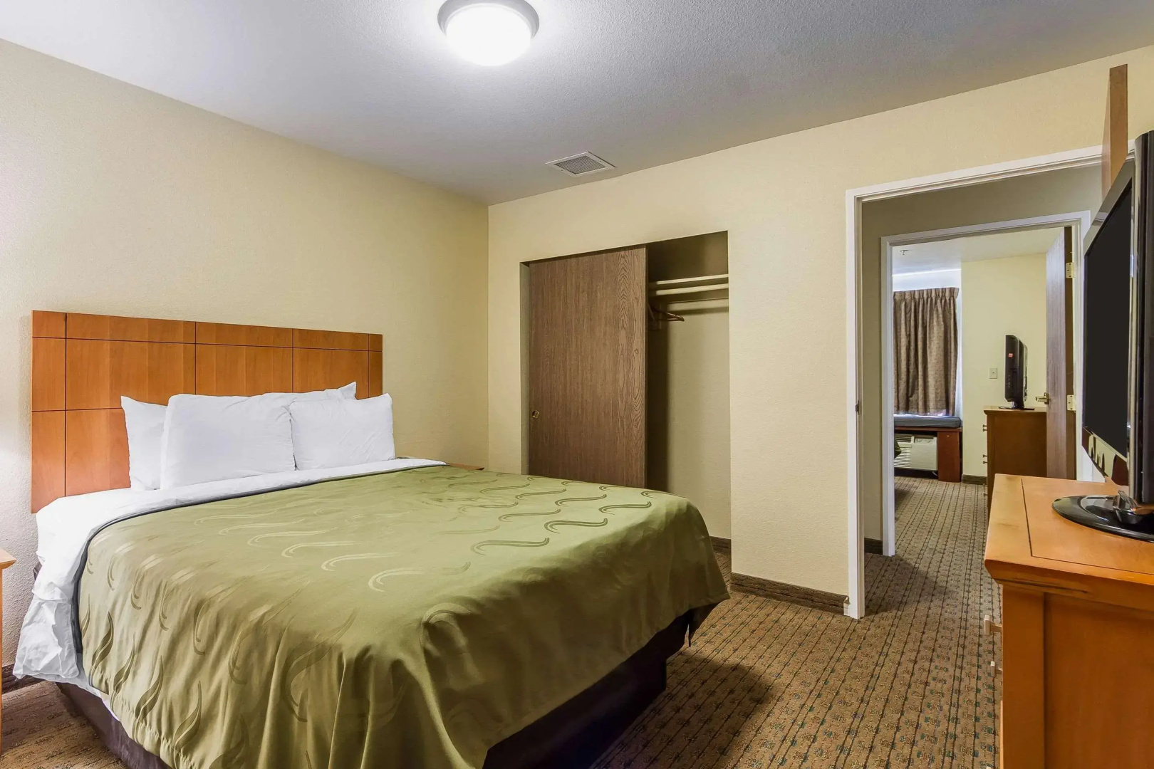 Quality Inn & Suites