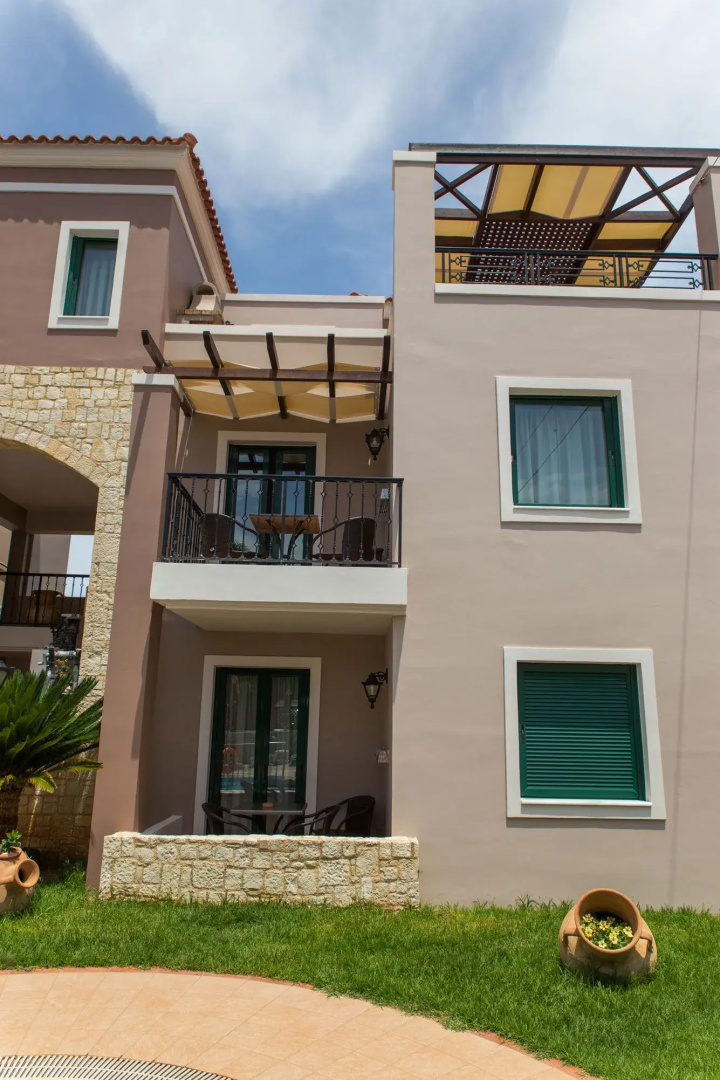Gianna Apartments
