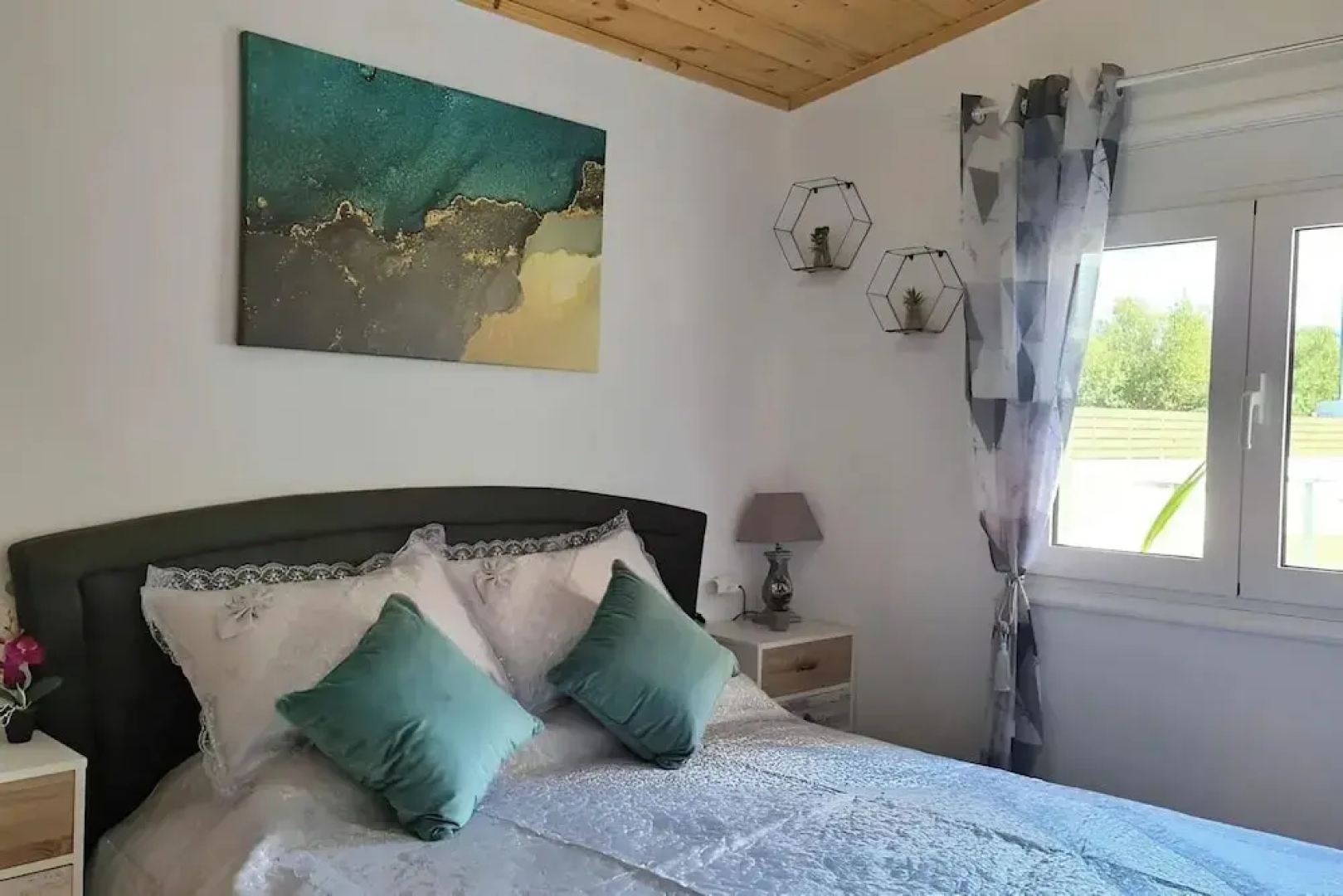 Zoi's SeaView House