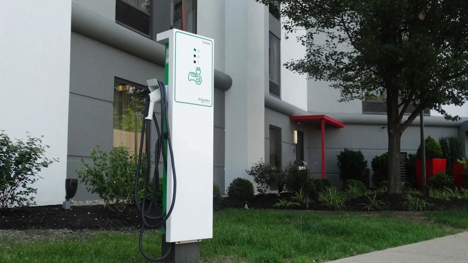 Holiday Inn Express & Suites Cincinnati Riverfront by IHG