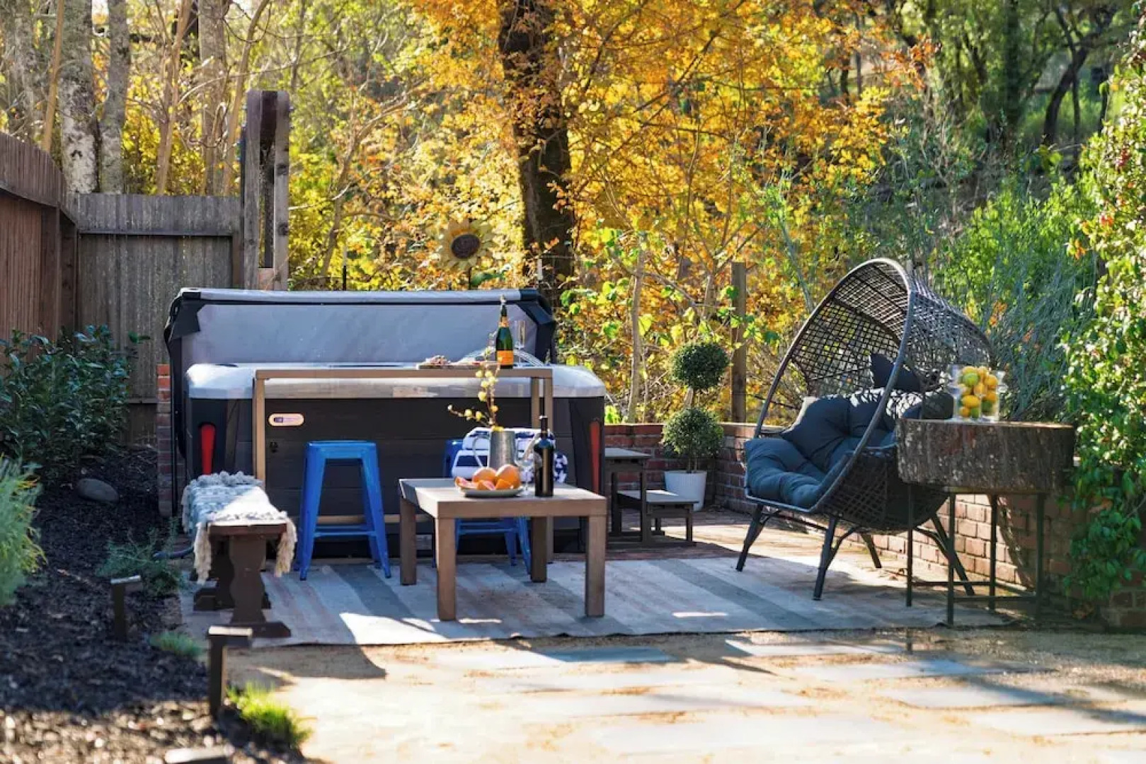 Sonoma Creek Haven Hot Tub, Firepit, Creekside Views Near Kenwood Wineries