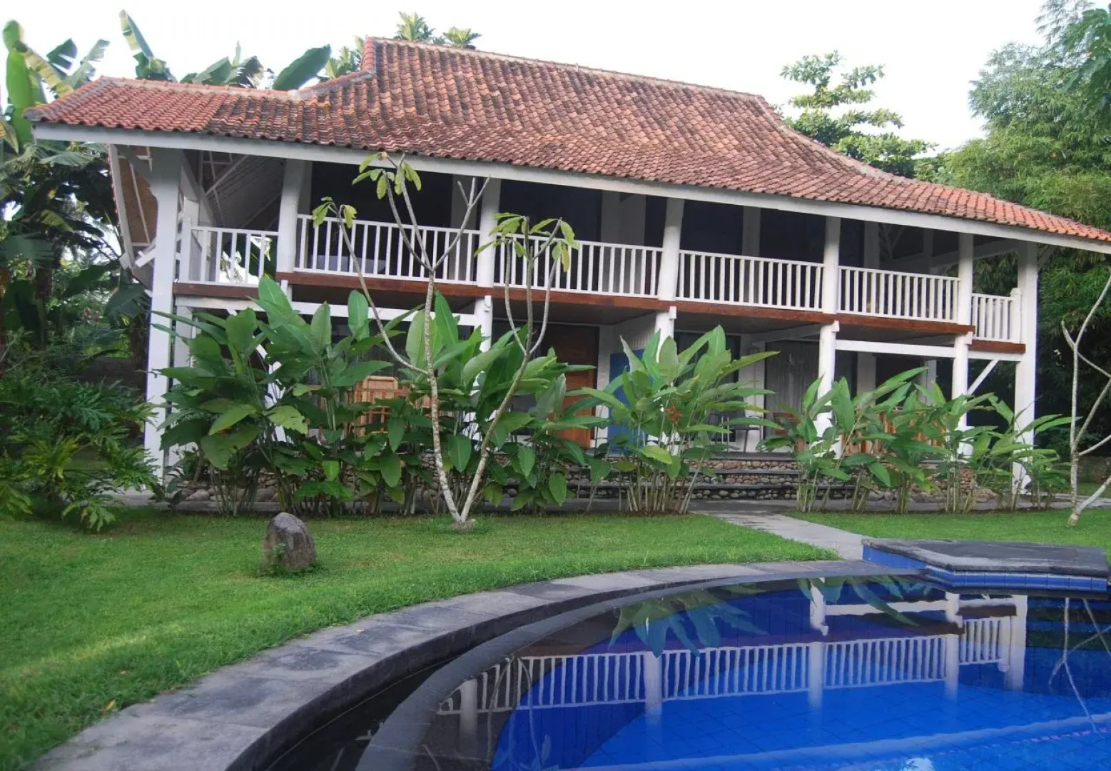 Pondok Anggrek Putih