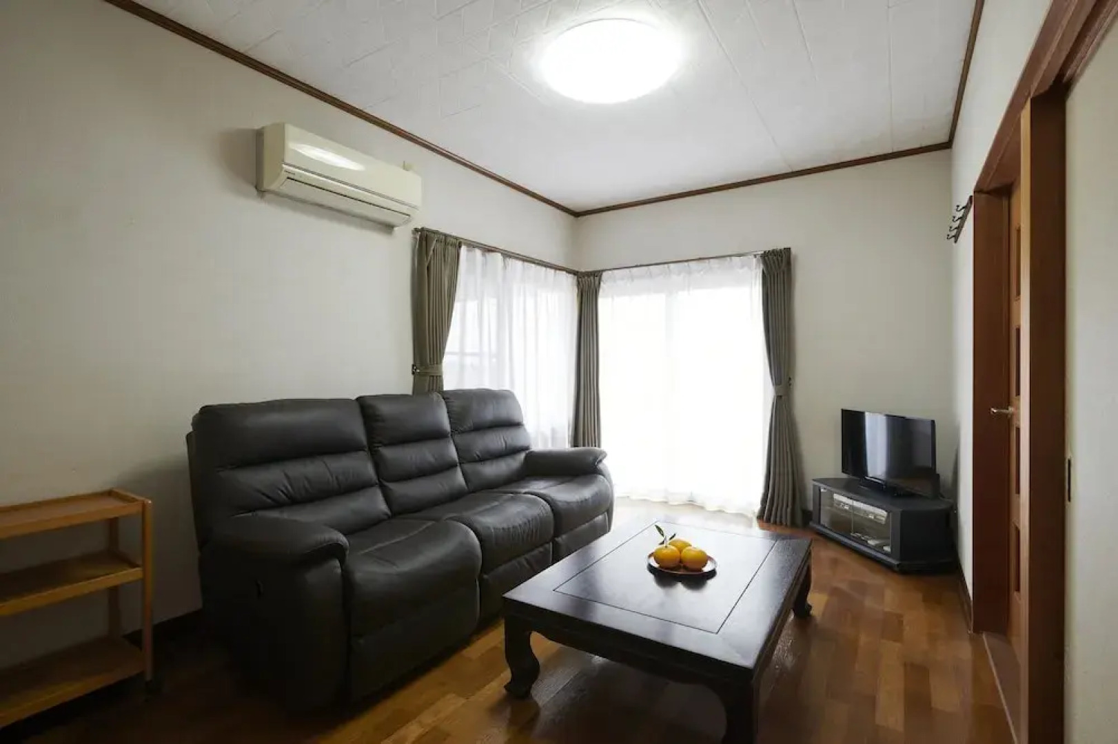 Vacation rentals -sui-