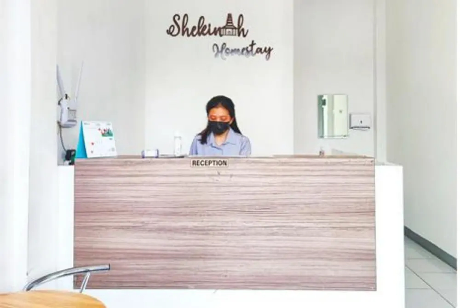 Shekinah Homestay & Cafe Waikabubak RedPartner