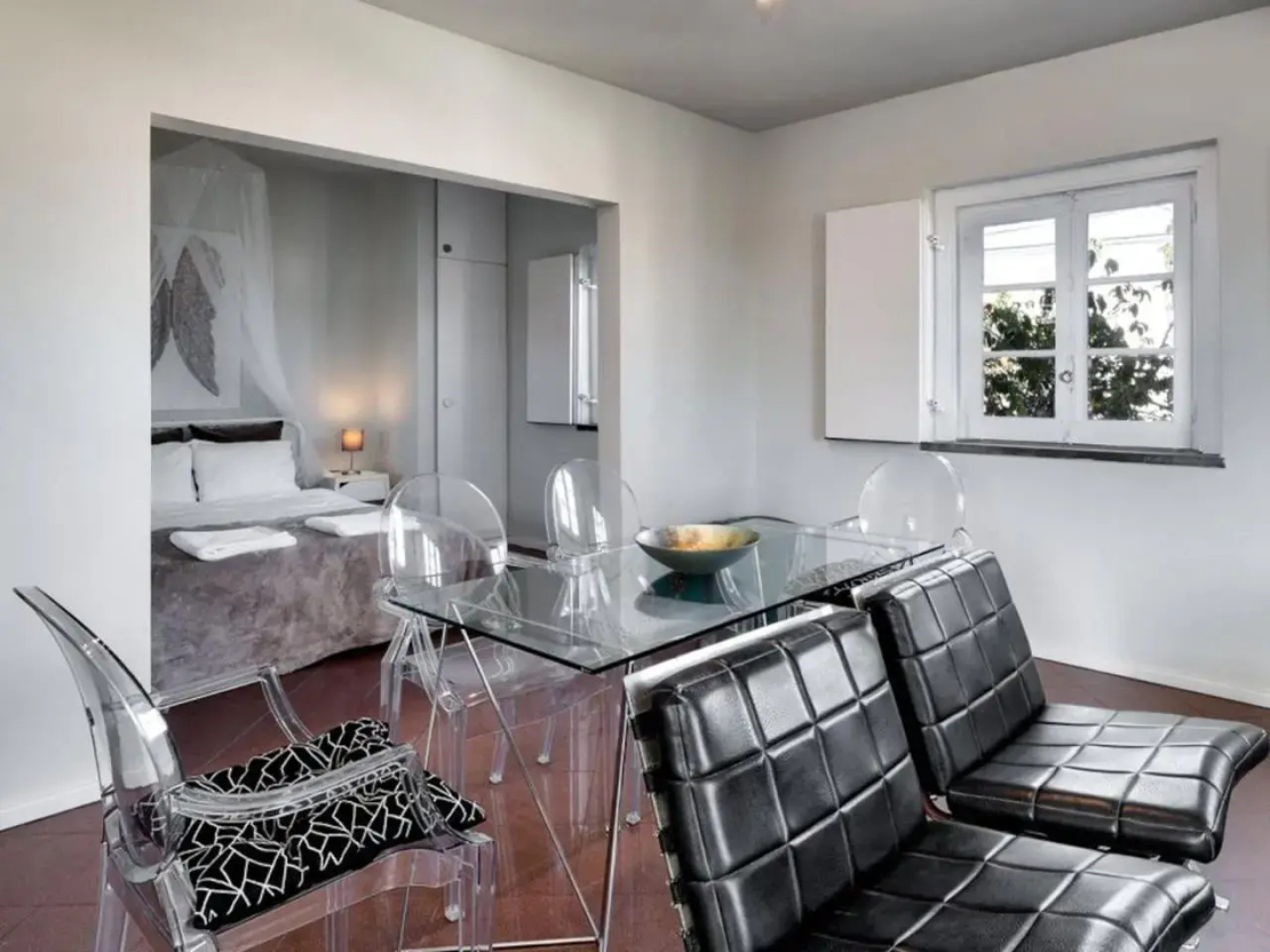 Carcavelos Beach&Bike House (view, parking, wi-fi)