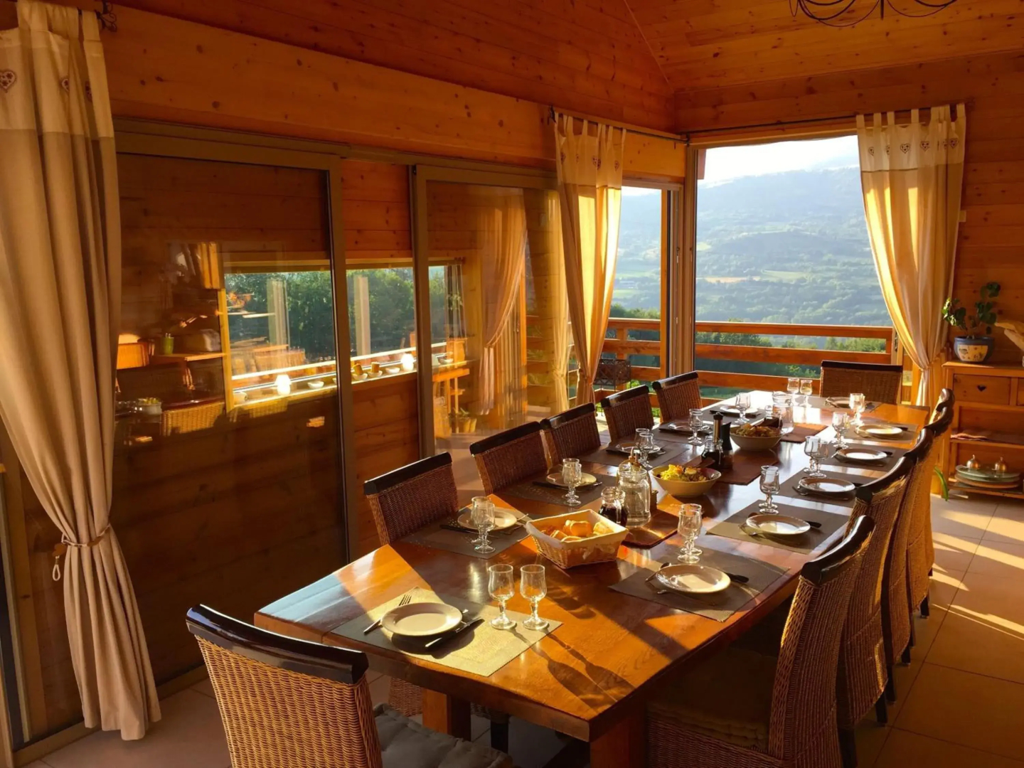 "La Coustille" Chambres et Table d'Hôtes