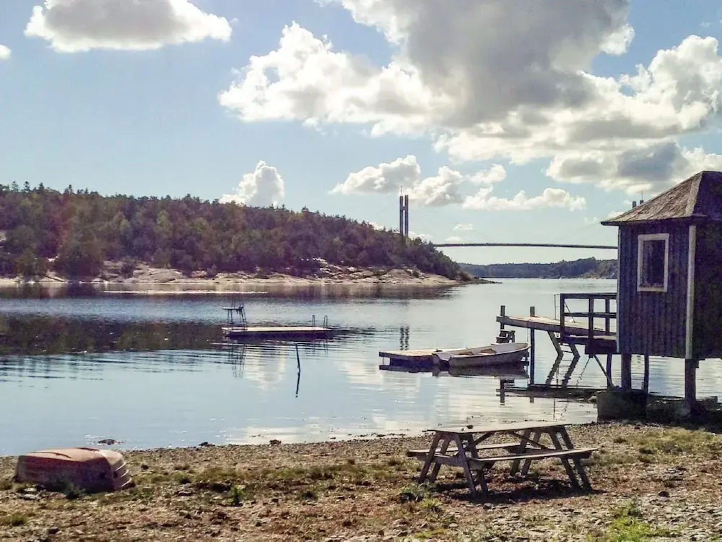 Spacious Holiday Home for 8