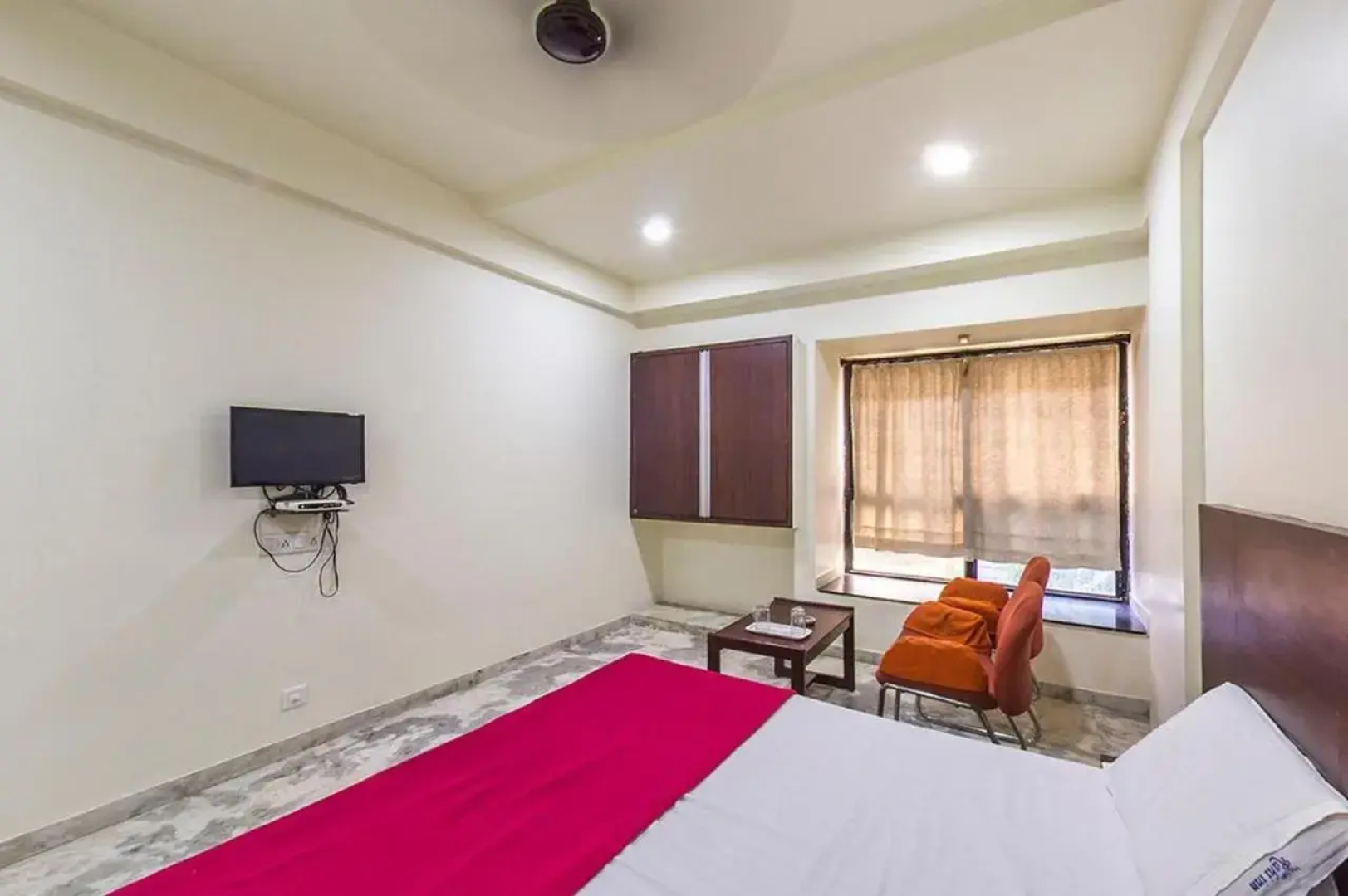 OYO Rooms BBC Tower Sayajigunj