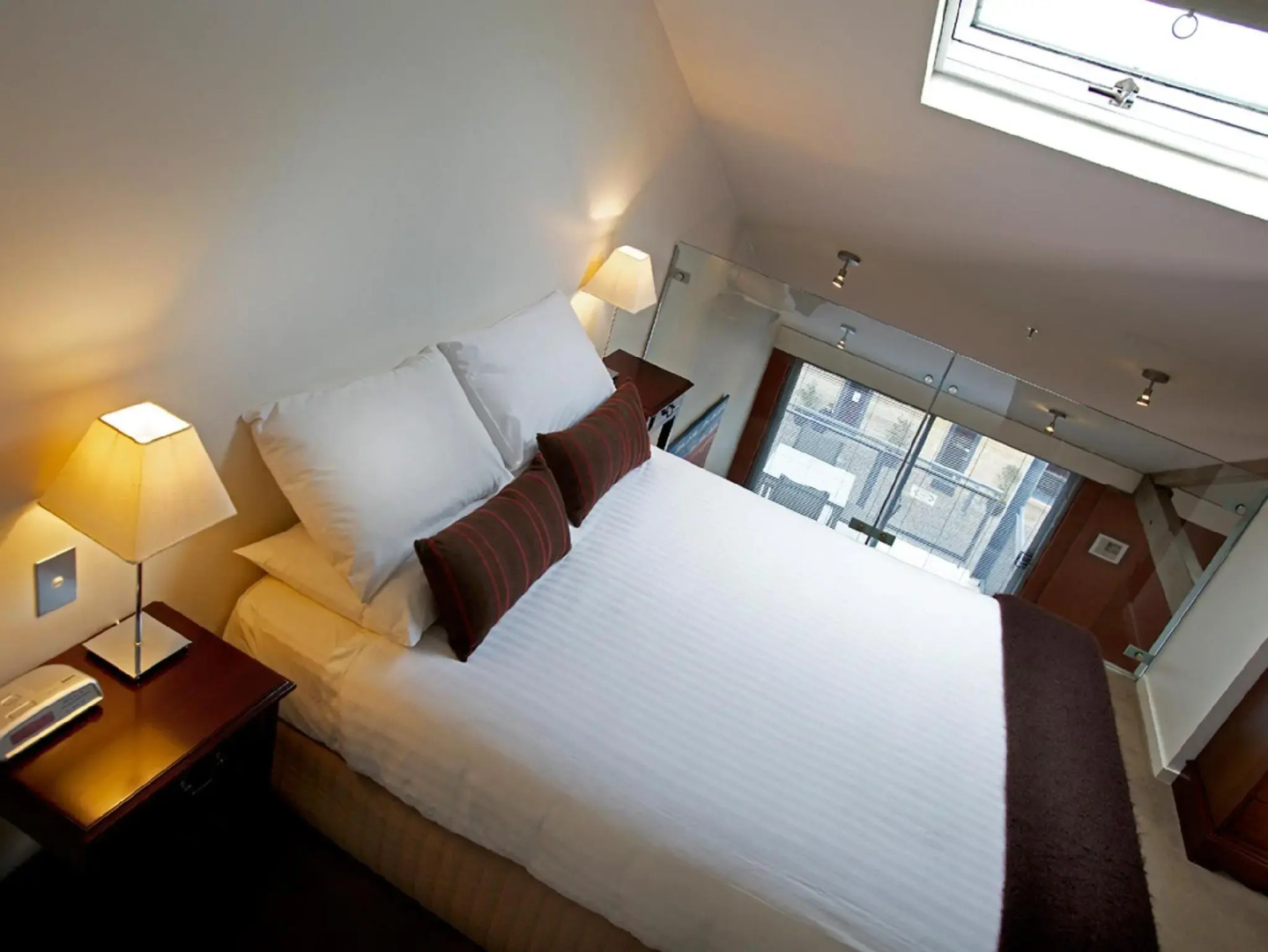 Sullivans Cove Apartments