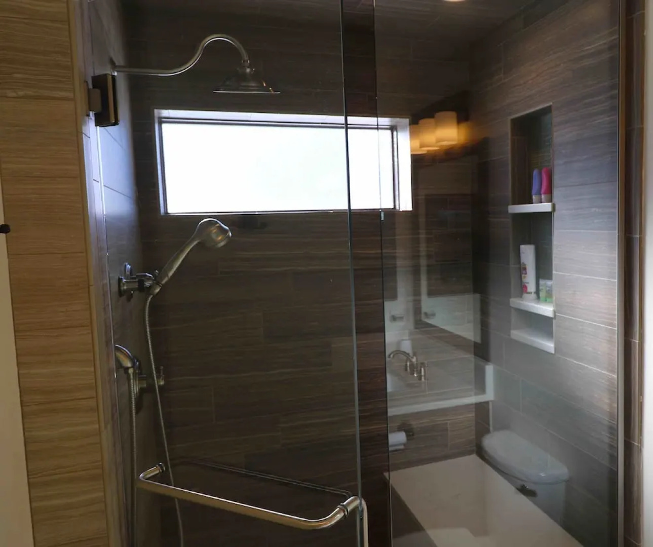 Crested Mountain North by CB Lodging