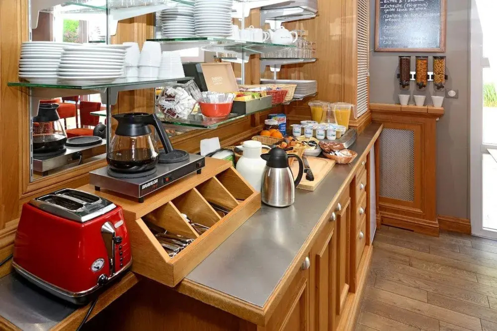 Brit Hotel Essentiel Reims Taissy