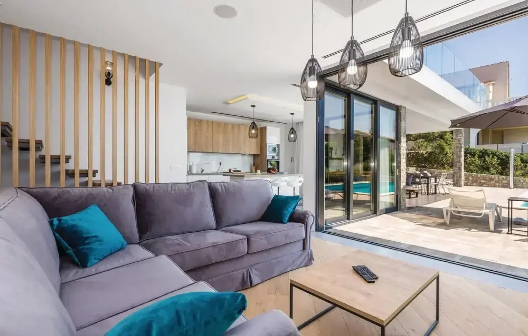 Stunning Home in Lun With 4 Bedrooms, Wifi and Outdoor Swimming Pool