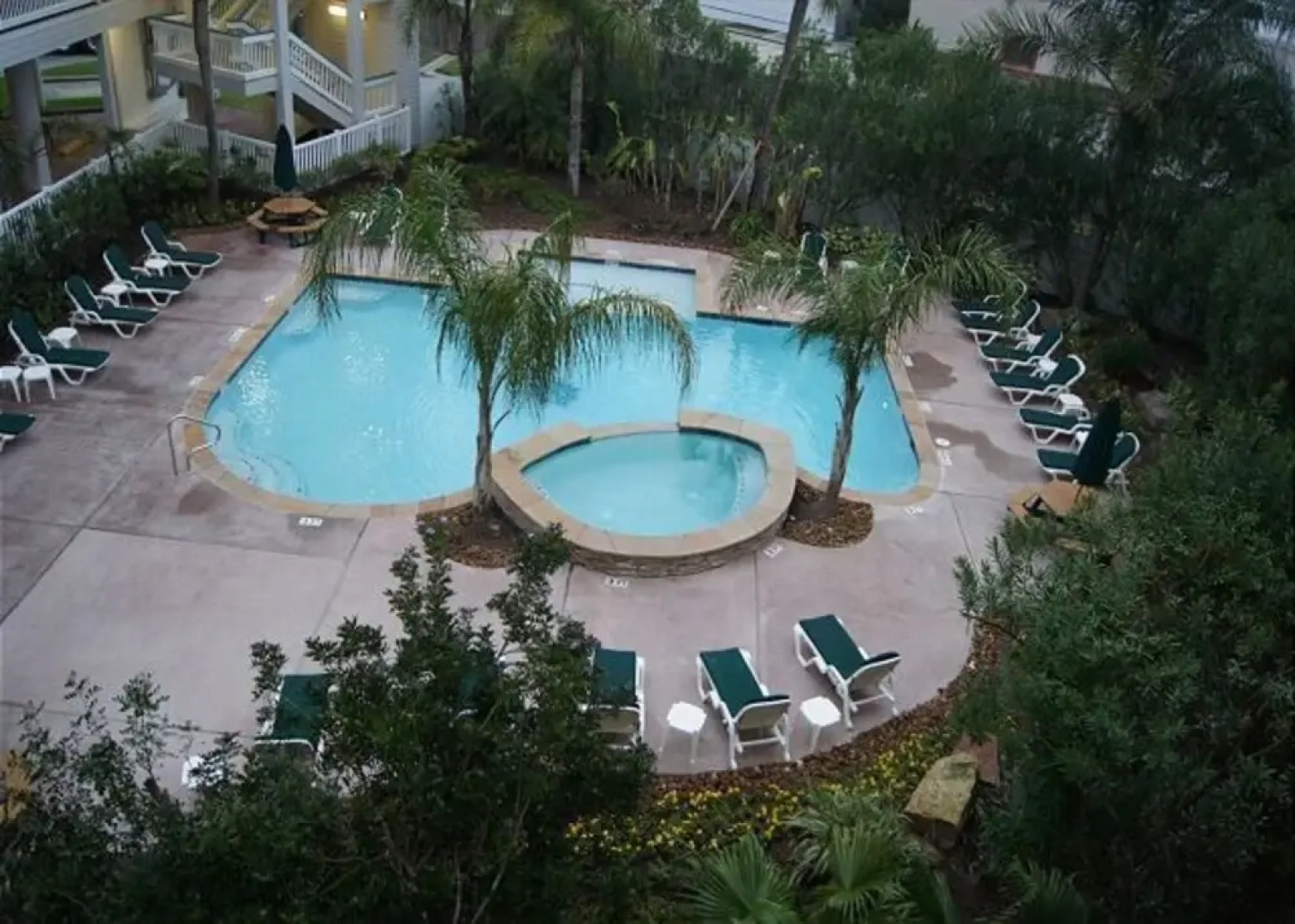 Neptune's Retreat by RedAwning