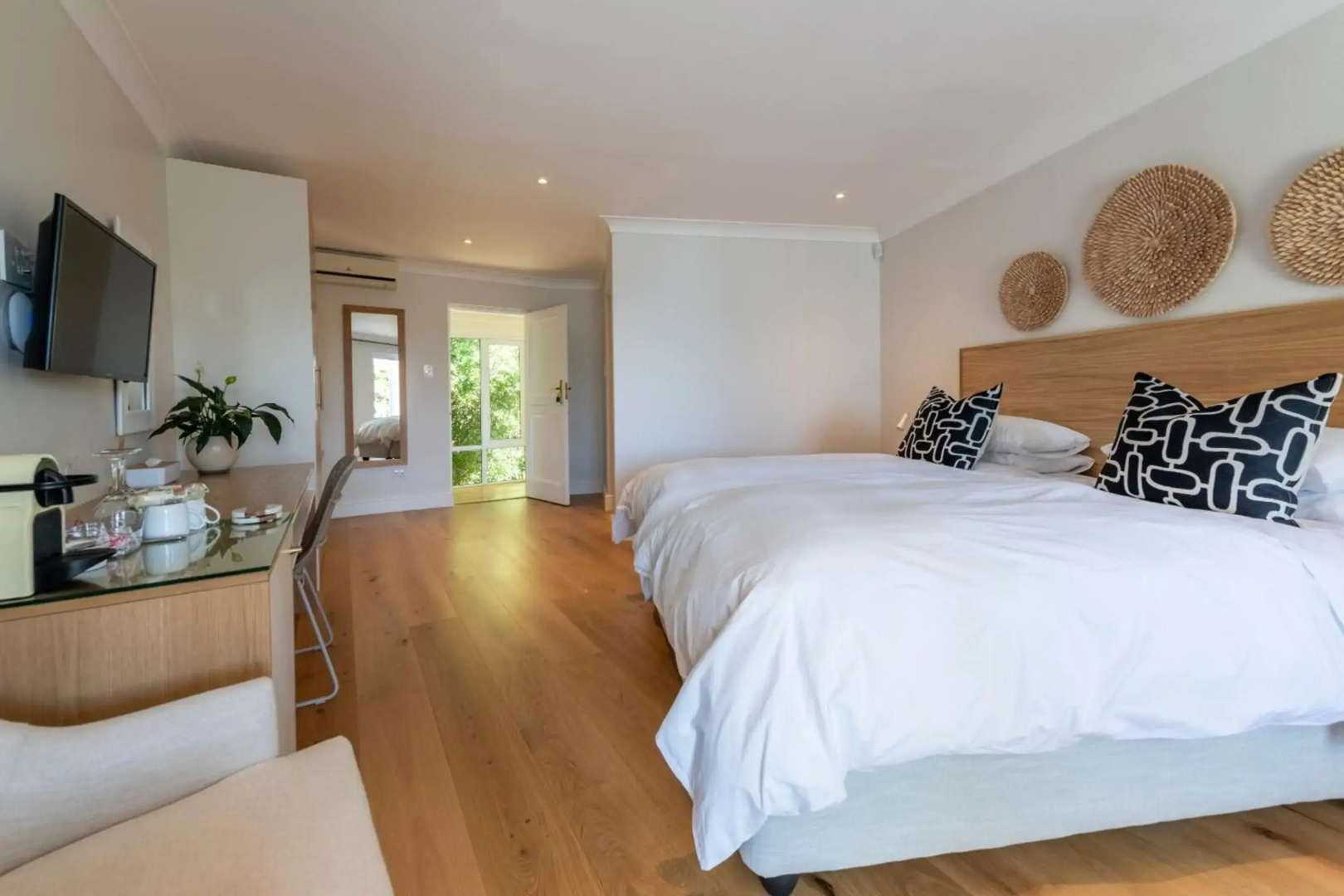 Hide Away Guest House