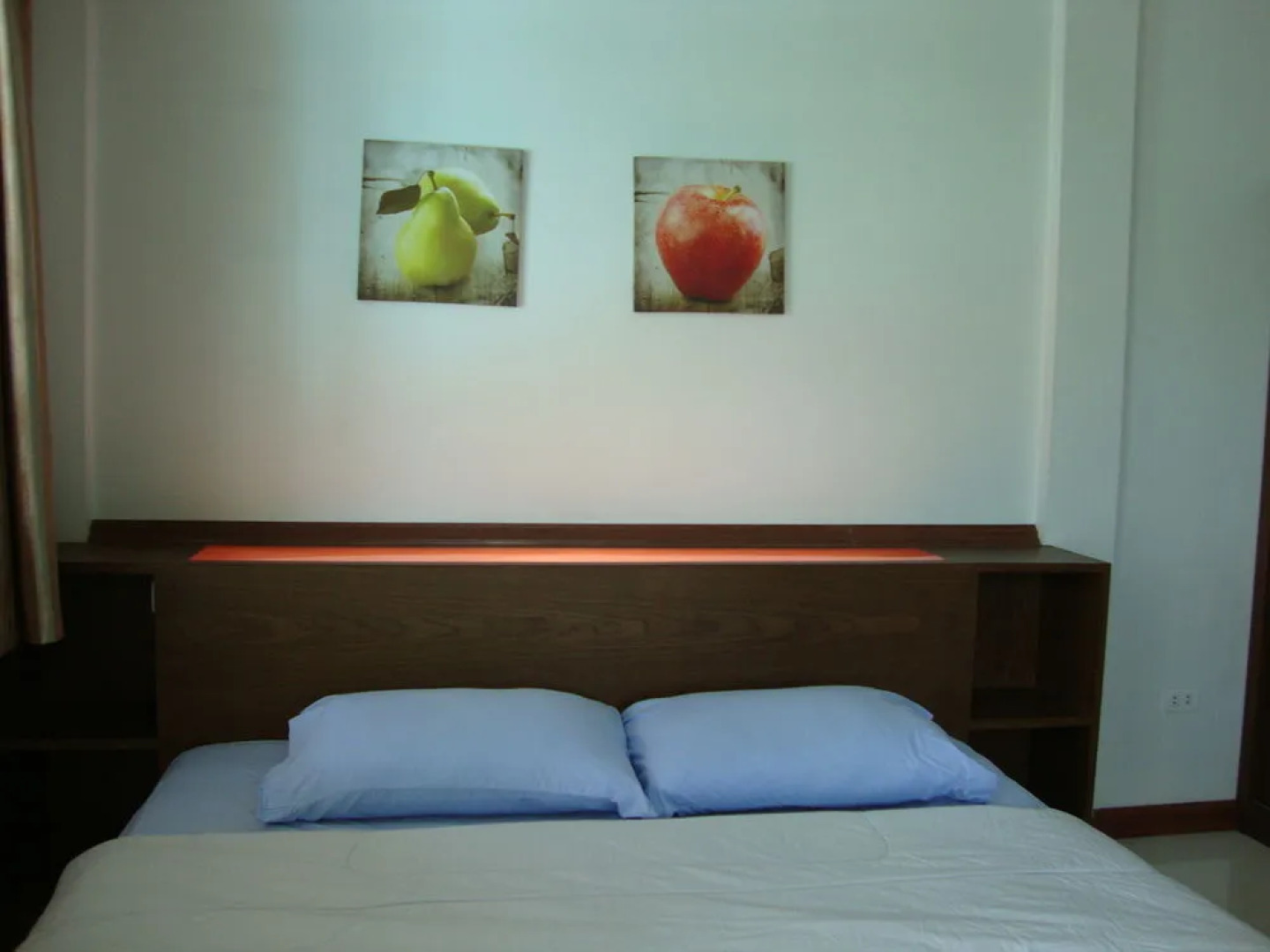 Nuch's Apple Guest House