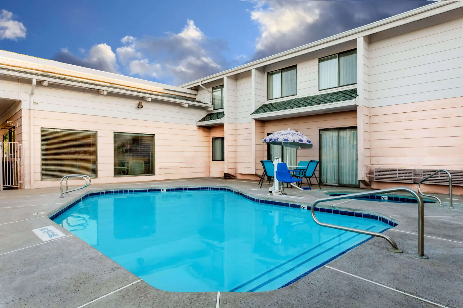 Days Inn & Suites by Wyndham Kanab