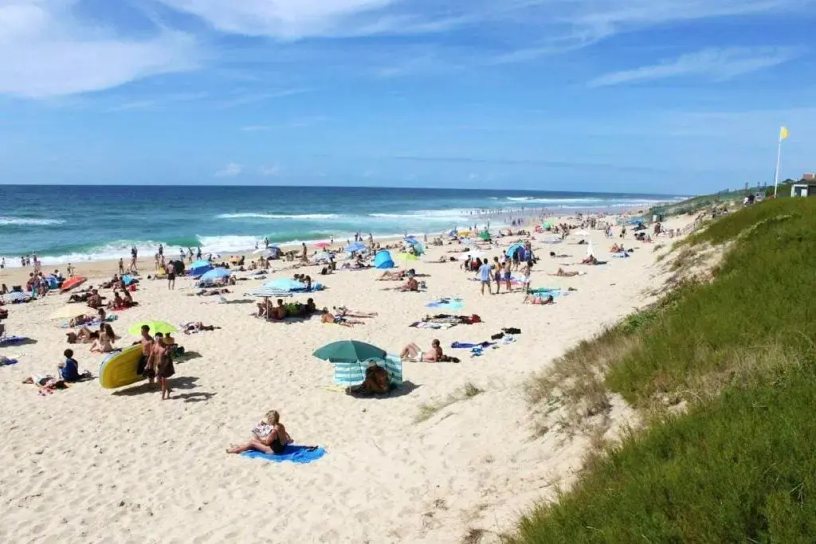 Bungalow de 3 chambres avec piscine partagee sauna et jardin a Saint Julien en Born C