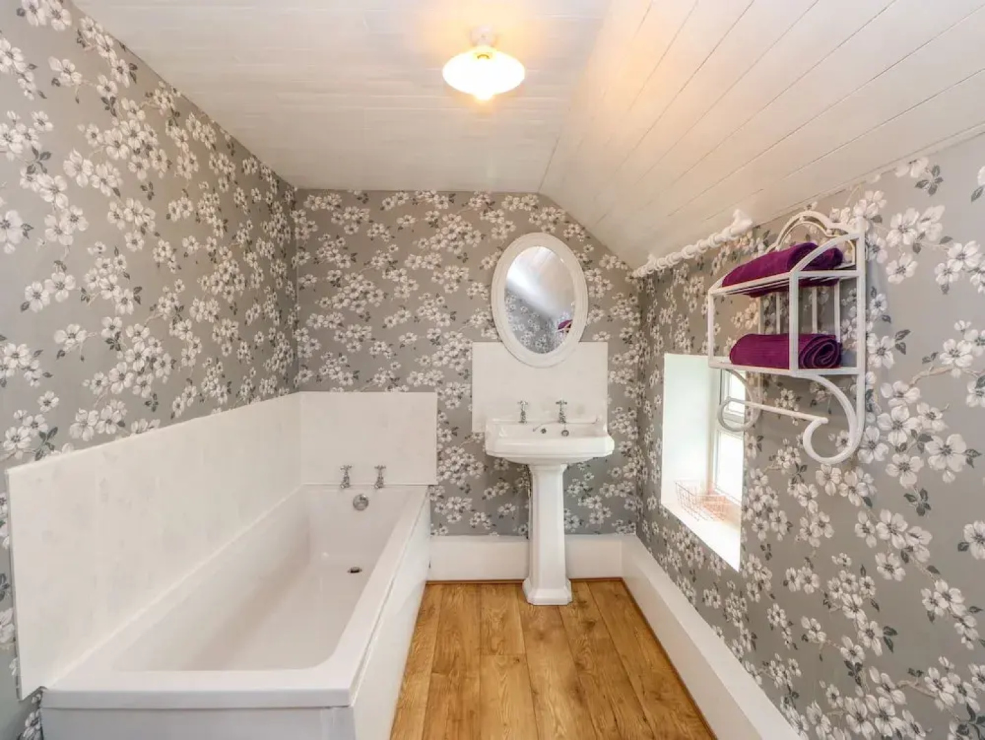 Isaacs Cottage