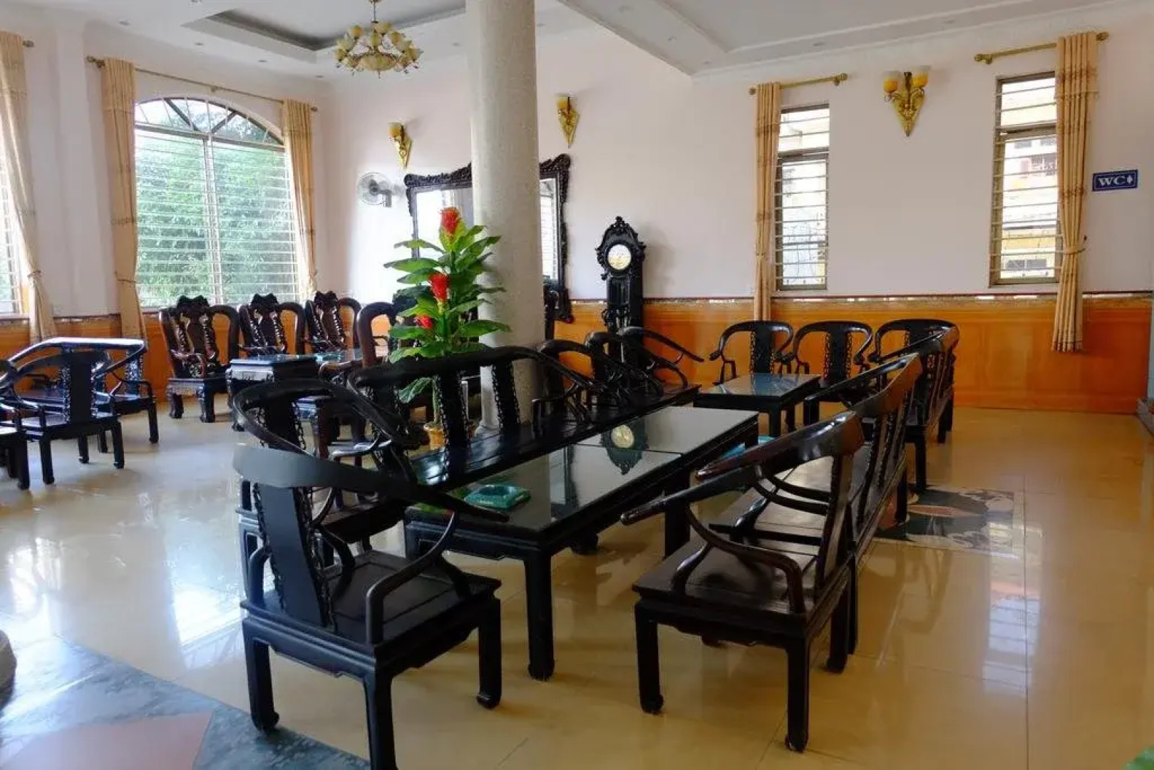 Phú Quý Hotel