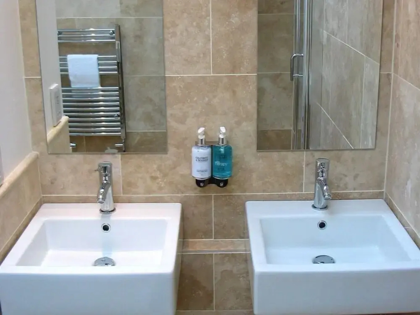 Riverside Barn Guest House