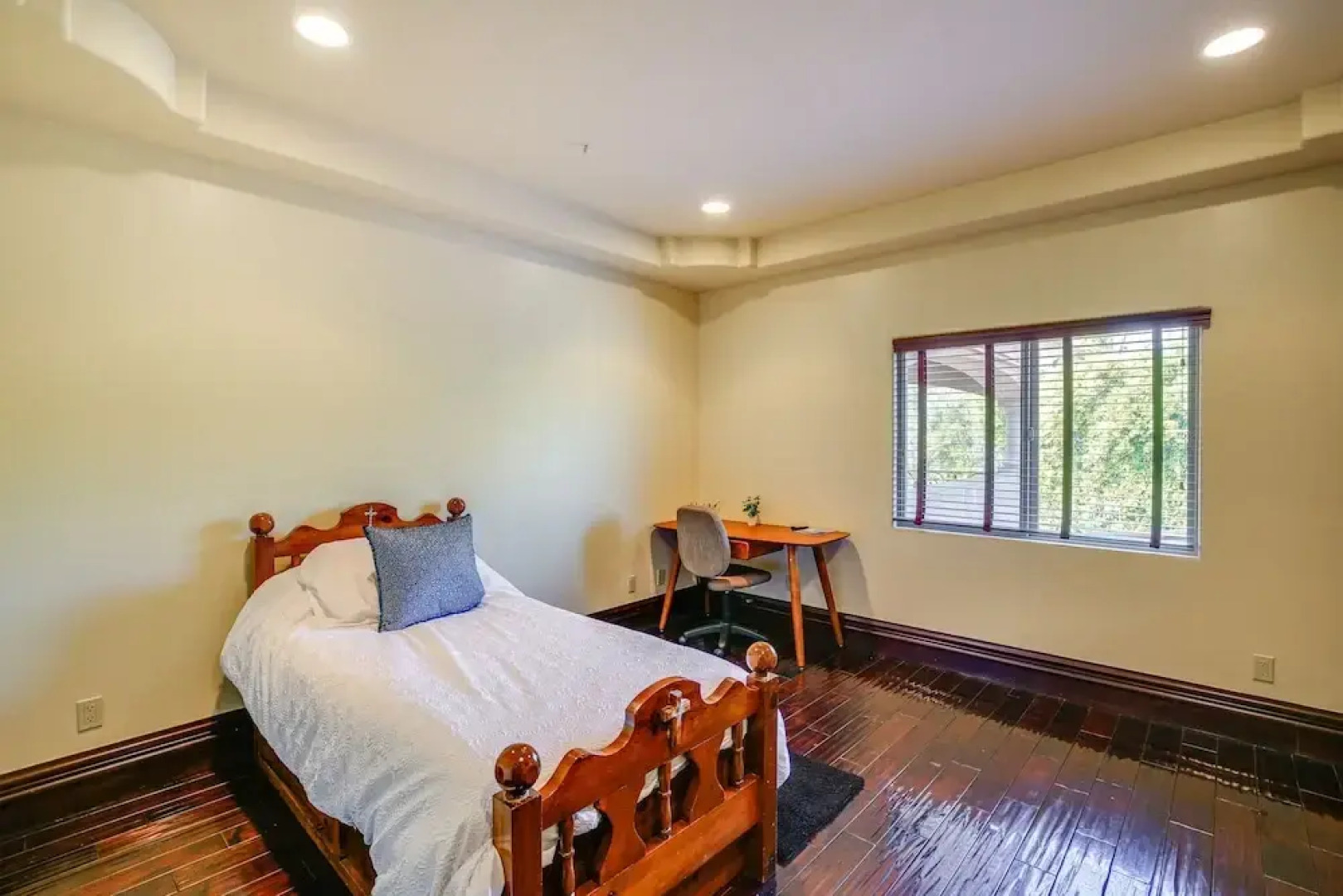 Spacious Fullerton Villa w/ Private Pool & Hot Tub