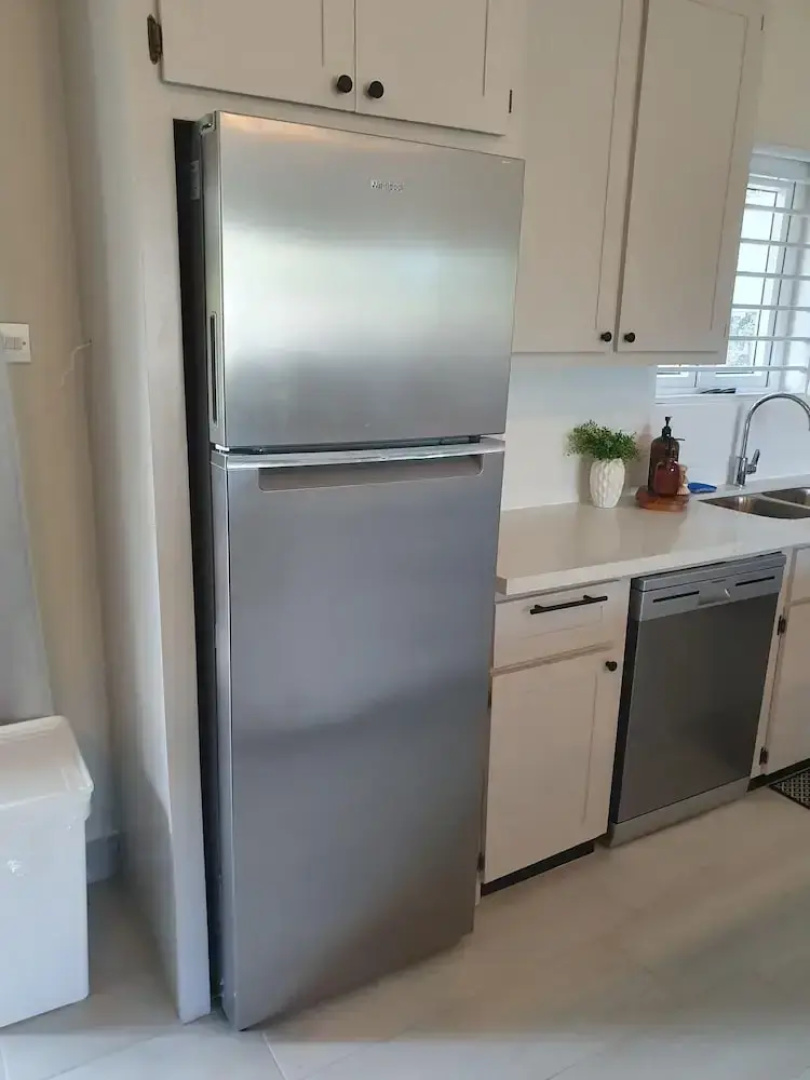 The Lane @ Rodney Bay is a newly renovated 3 bedroom house in the heart of Rodney Bay. 3 Home by RedAwning