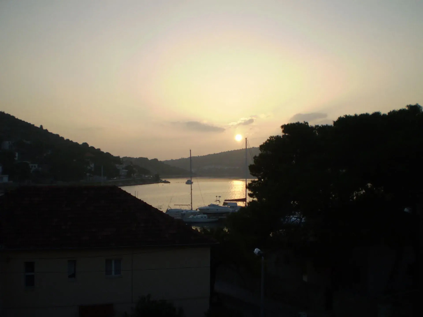 Apartment Tome - sea view : A1 Tisno, Island Murter