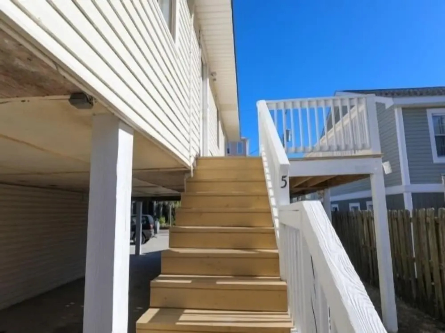 Carolina Ease - The Perfect Condo For An Easy Beach Getaway - Large Deck And Just Steps To The Beach! 3 Bedroom Apts by Redawning