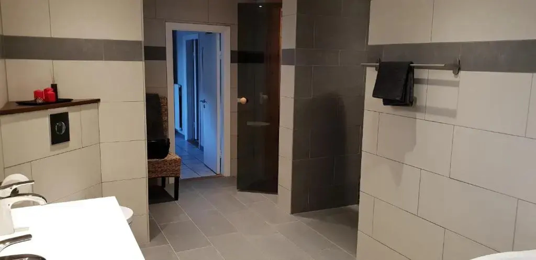 Surf And Family Sauna And Spa
