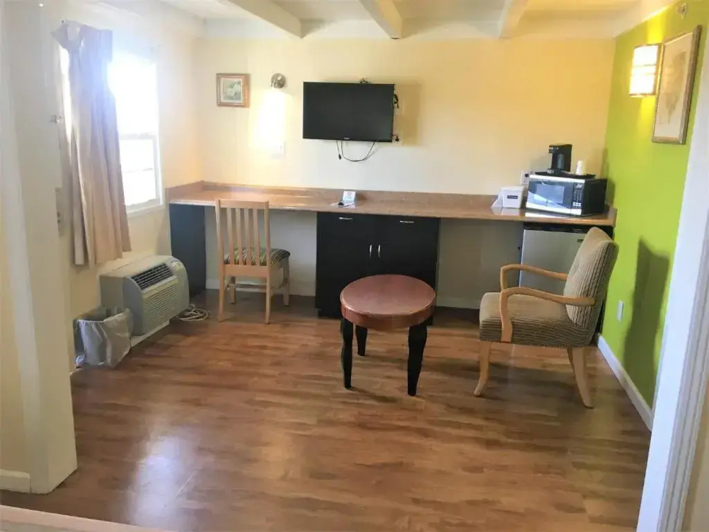 Econo Lodge Inn & Suites Fairfield