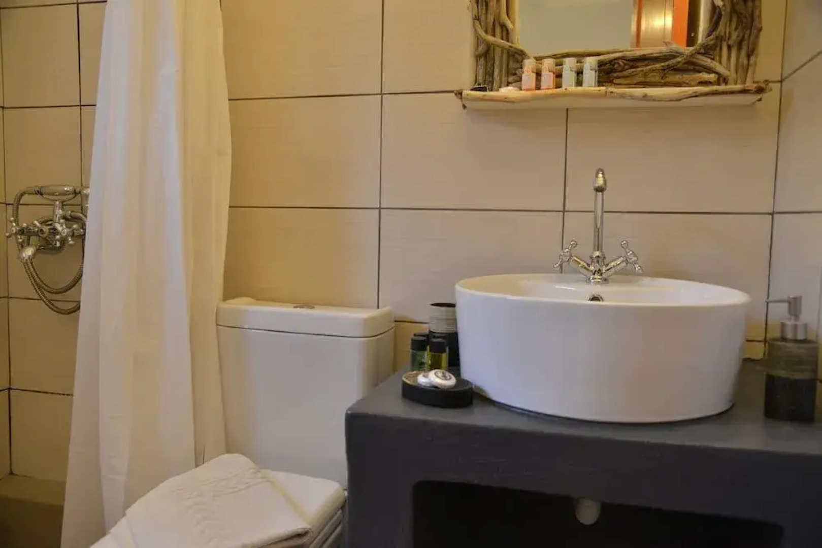 Anofli Accommodation