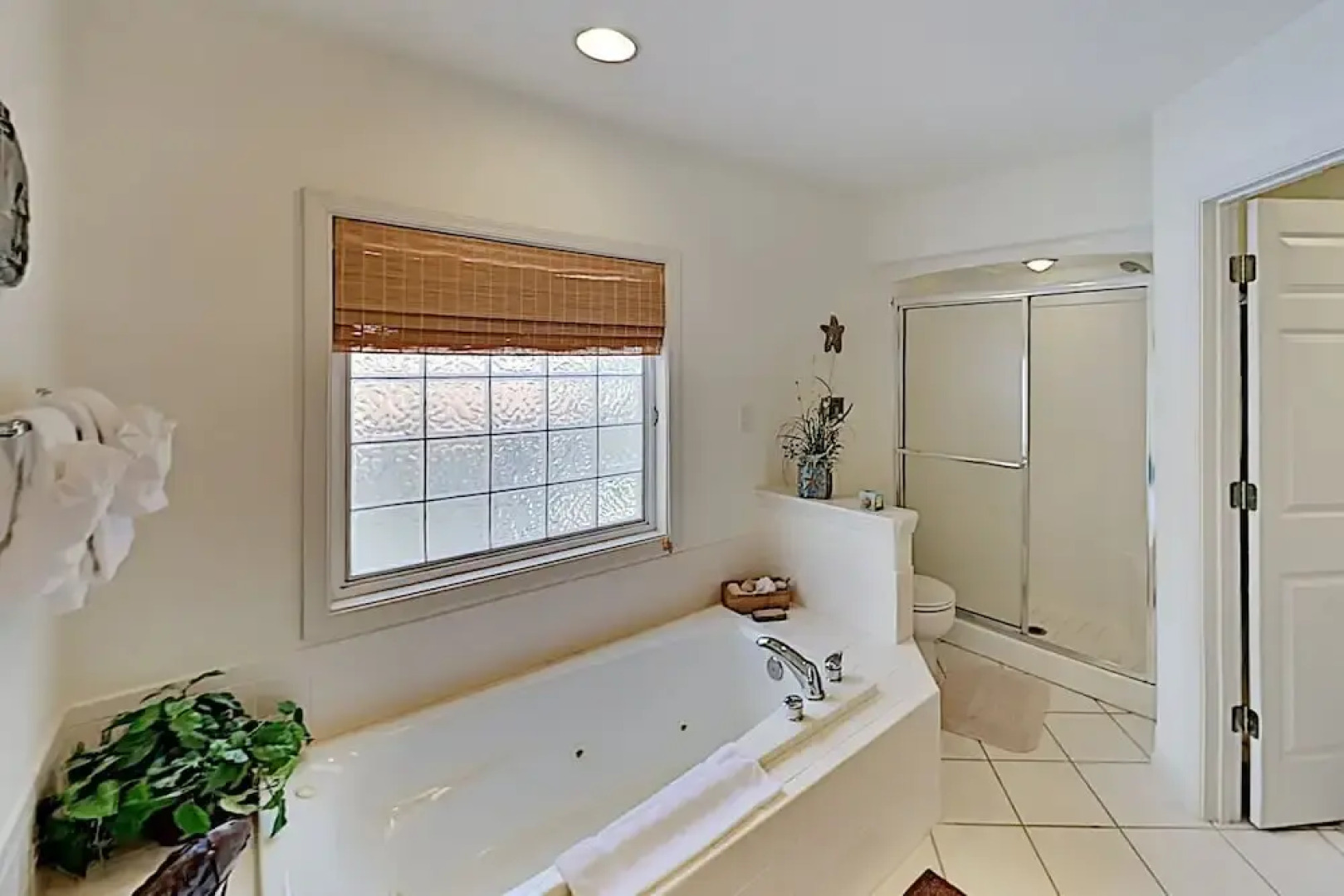 26windrd 5 Bedroom Home