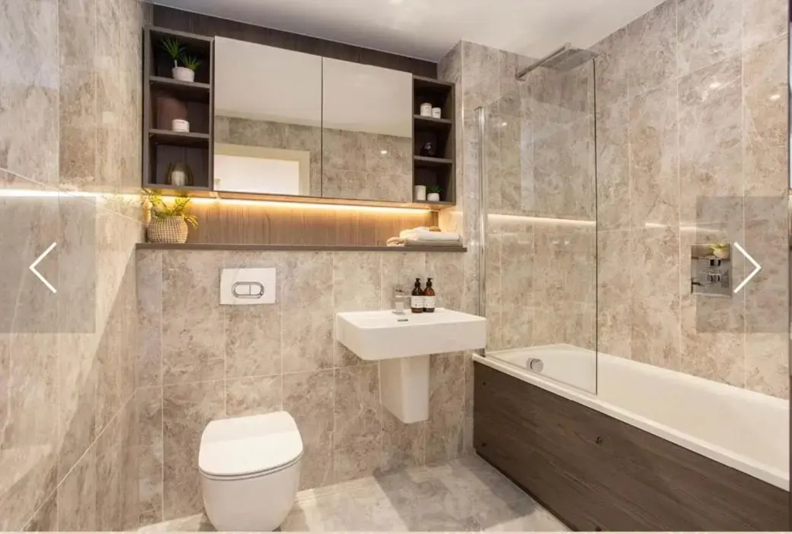 Brand New Luxury Manchester City Centre 2 Bed Apartment Skyline Views