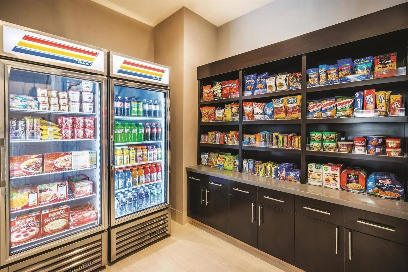 La Quinta Inn & Suites by Wyndham Clifton Park/Saratoga Area